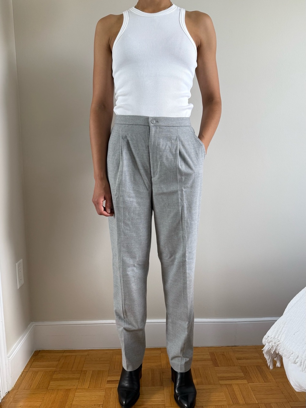 Uniqlo Grey Pleated Trousers Sz M